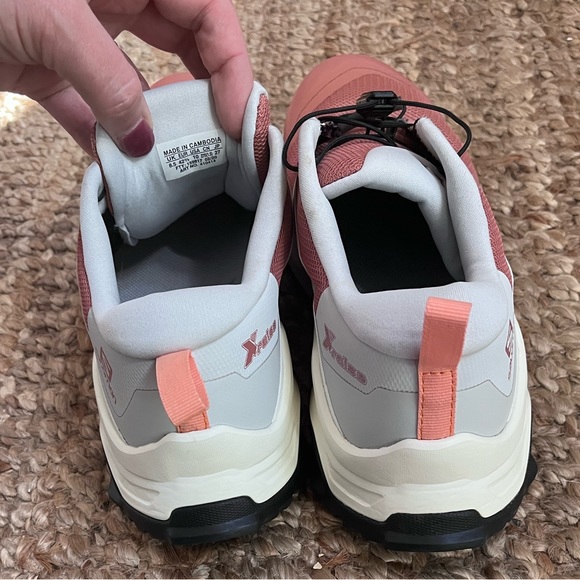 Like new Salomon trail running shoes - Picture 5 of 6